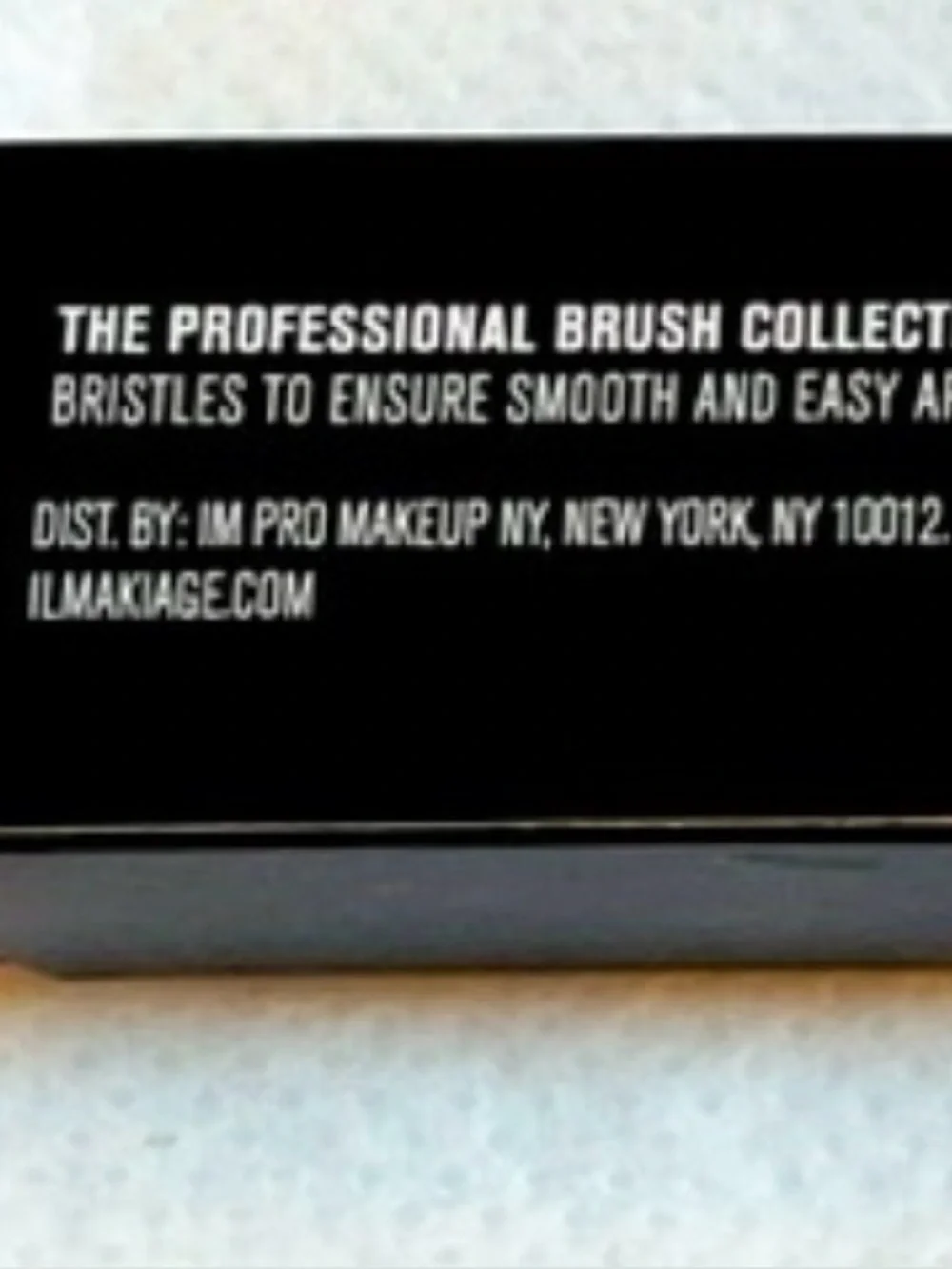 IL MAKIAGE details brand